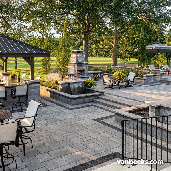 Unilock Umbriano Concrete Coping